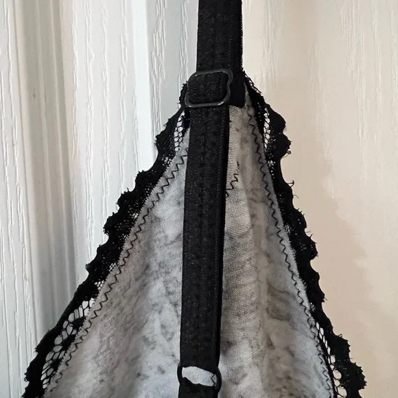 NWT Lane Bryant Black and Gray Lace Camisole with adjustable straps 22/24 - Picture 6 of 8